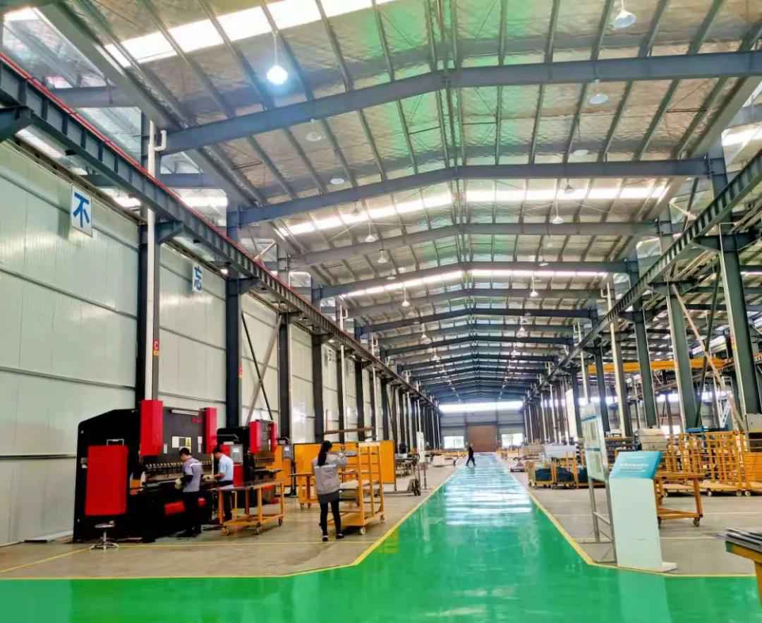 【开云官方端网站登录入口-开云(中国)湖南生产基地】热火朝天生产忙，高质高效产精品！​